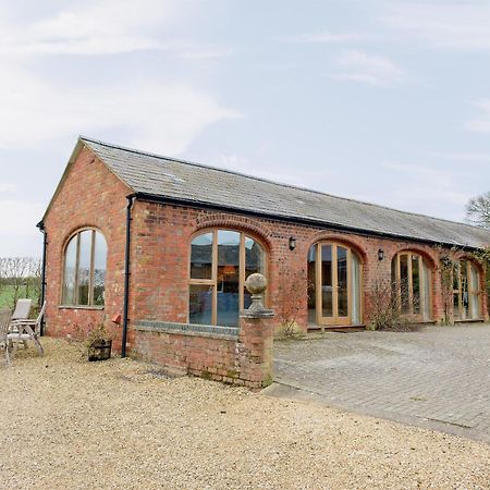 Villa The Stables At Weedon Hill Farm à Church Stowe Extérieur photo